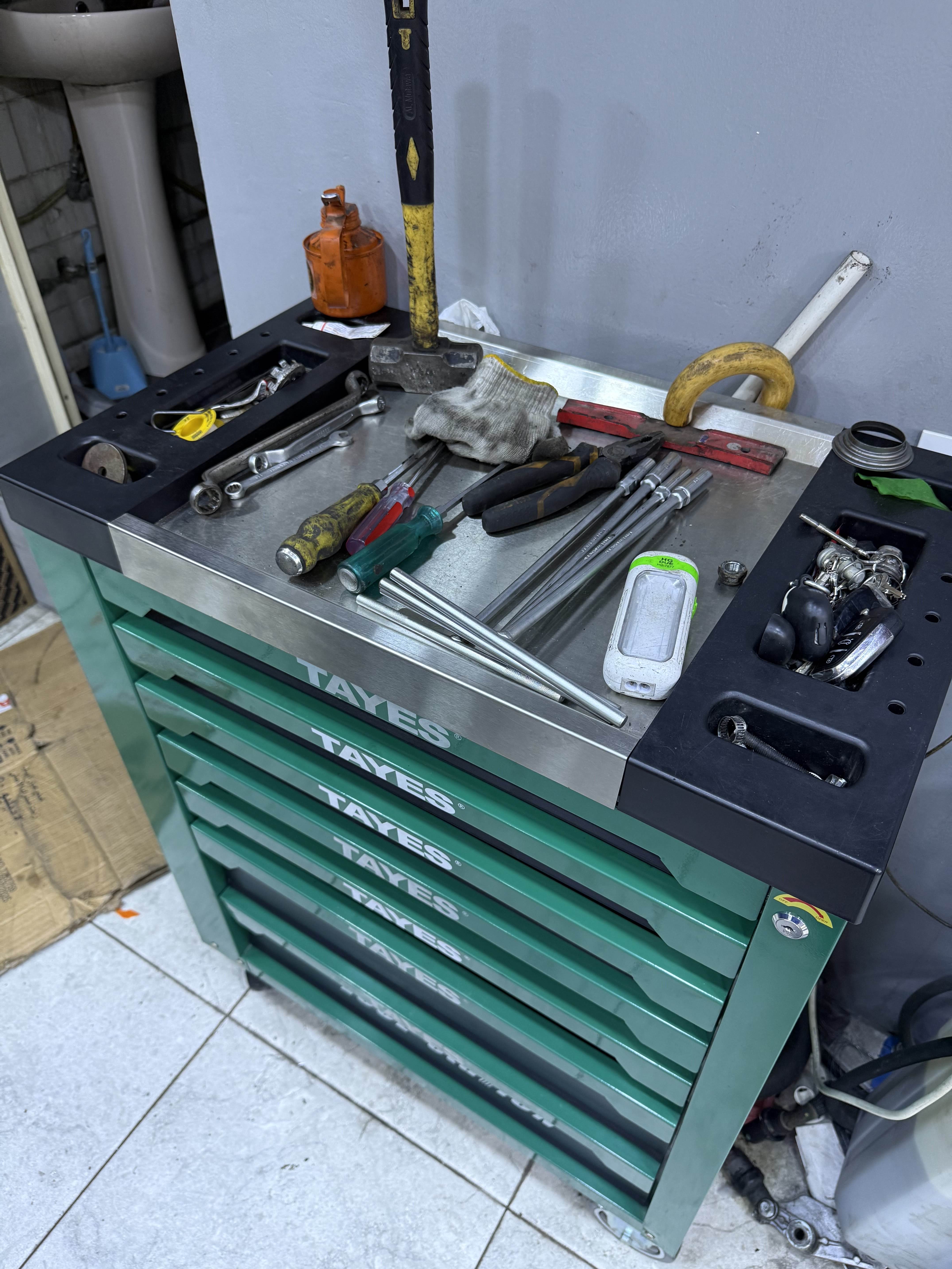 Garage photo